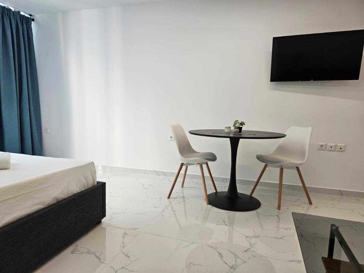 Nikis 20 Suites Atene Esterno foto