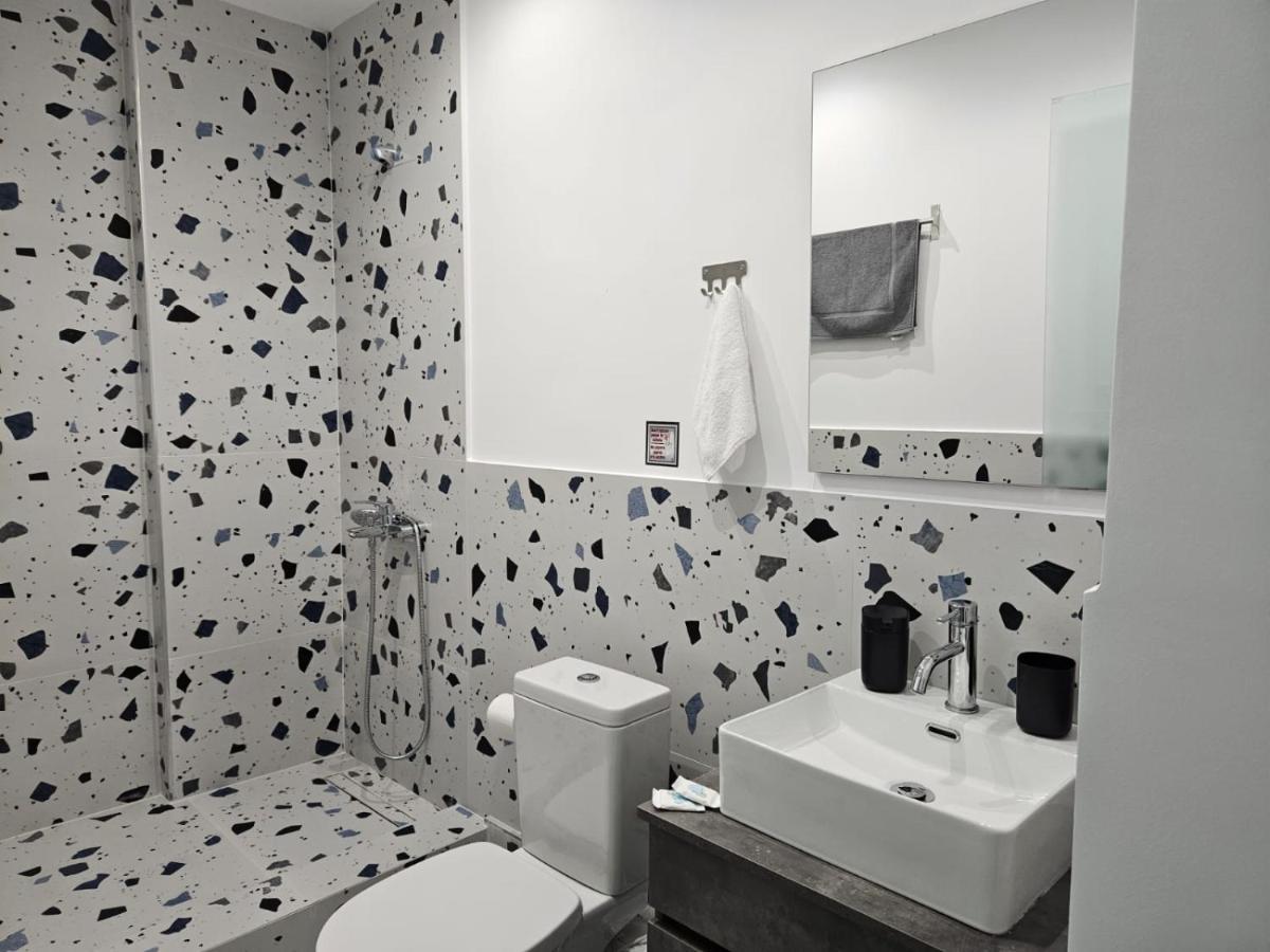 Nikis 20 Suites Atene Esterno foto