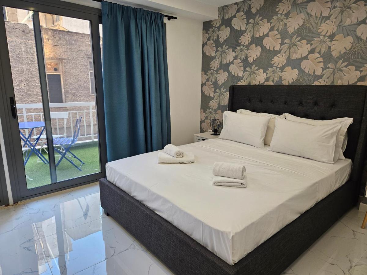 Nikis 20 Suites Atene Esterno foto
